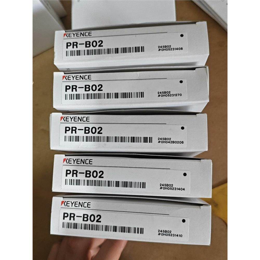 基恩士PR-B02光纤传感器，全新原装正品，盒码一致！配件齐