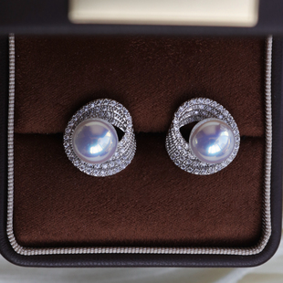 晚宴莫比乌斯环高级感约会珍珠耳钉气质耳饰满钻人造海水澳白