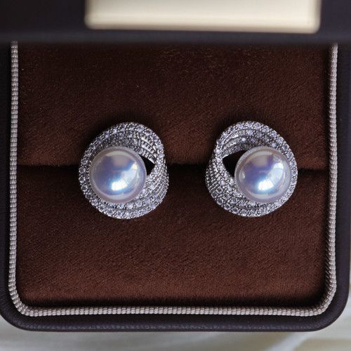 晚宴莫比乌斯环高级感约会珍珠耳钉气质耳饰满钻人造海水澳白