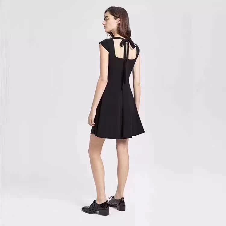 三醋酸经典设计港味黑色白色露背系带收腰A字连衣裙女短裙小黑裙