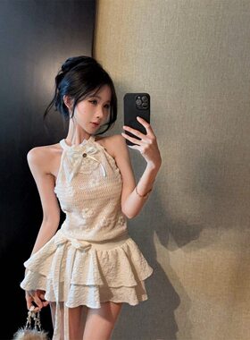 挂脖刺绣花朵蝴蝶结亮片针织背心蛋糕短裙女2026夏季新款甜美套装