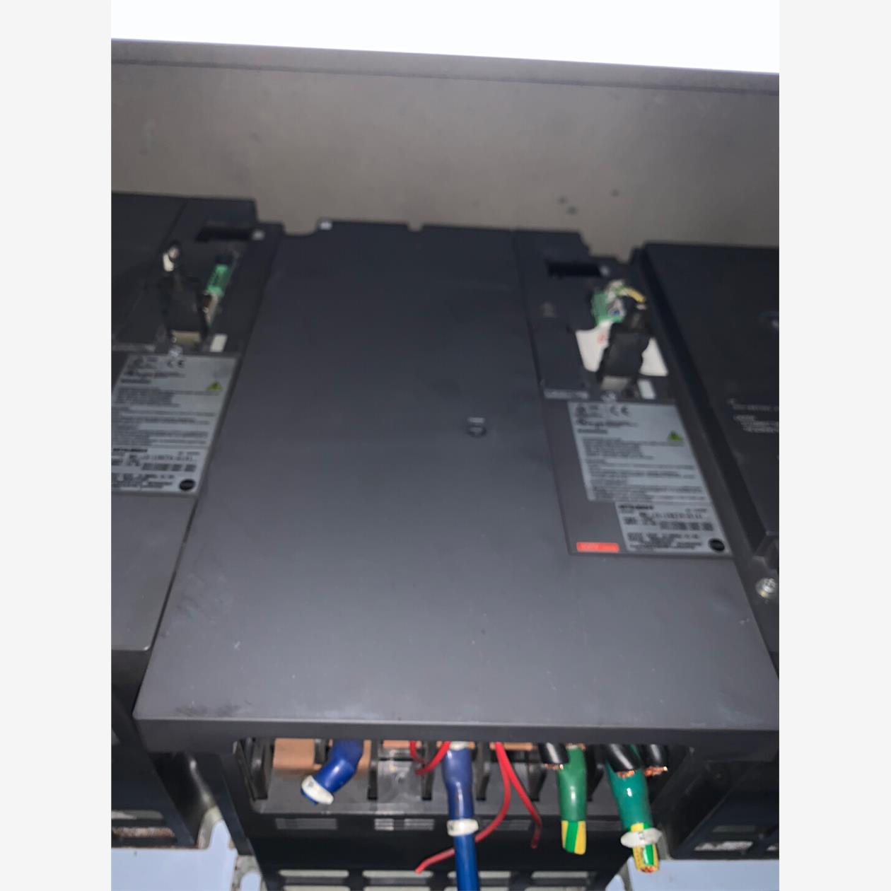 三菱MR-J3-15KT4-S，W