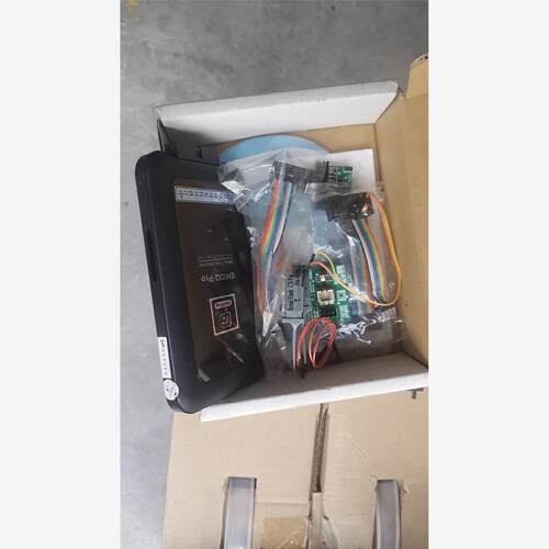 EM100ProSPINORFlash