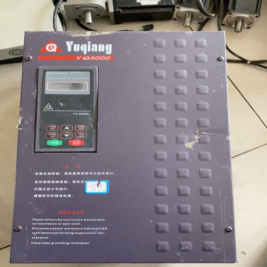 变频器誉强YQ3000G7-22G/30P，22kw/30K