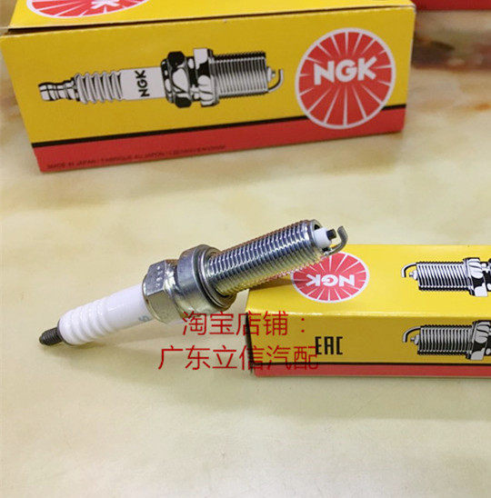 11年后CB1100 本田CB1100四缸摩托车重机适用原装进口NGK火花塞