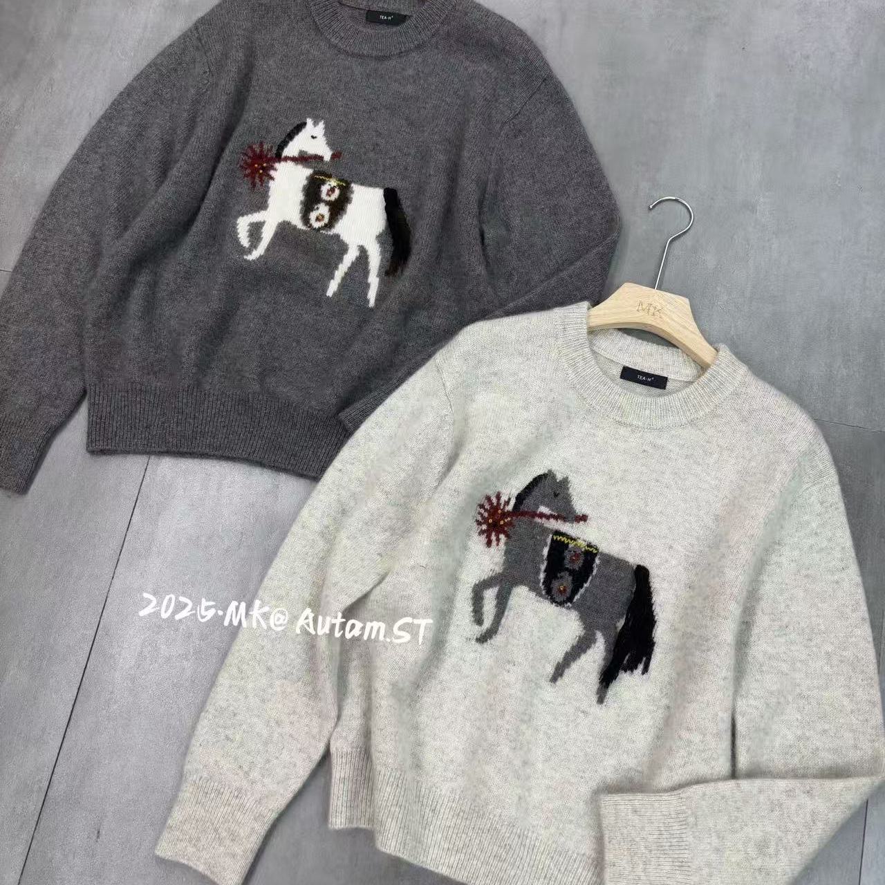 2025冬新款圆领卡通马刺绣羊毛针织衫女减龄套头休闲韩系洋气上衣