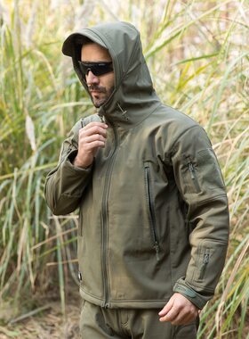 户外软壳冲锋衣鲨鱼皮软壳外套冬加绒加厚防风骑行登山服女