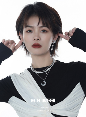 新款个性小众原创珍珠皎月项链女