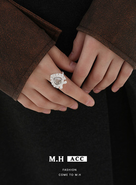 新款个性小众白色蝴蝶结爱心戒指