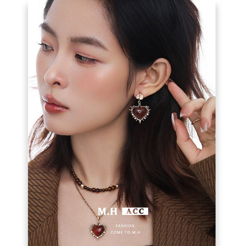 新款个性小众火焰爱心耳扣女时尚小众原创设计感秋冬精致独特耳环,饰品/流行首饰/时尚饰品新,耳环,淘宝优惠券,粉丝福利购,淘宝优惠卷