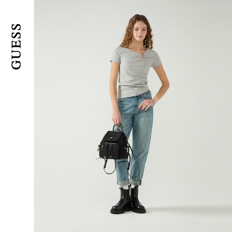 GUESS多口袋大容量双肩包