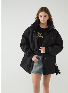 GUESS女士简约满印logo立领绗缝棉服-V4BL01WGLW2