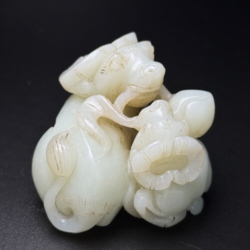 新疆和田玉牛挂坠扭转乾坤老料