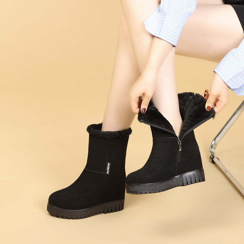 雪地靴女冬季棉鞋加绒加厚中筒靴