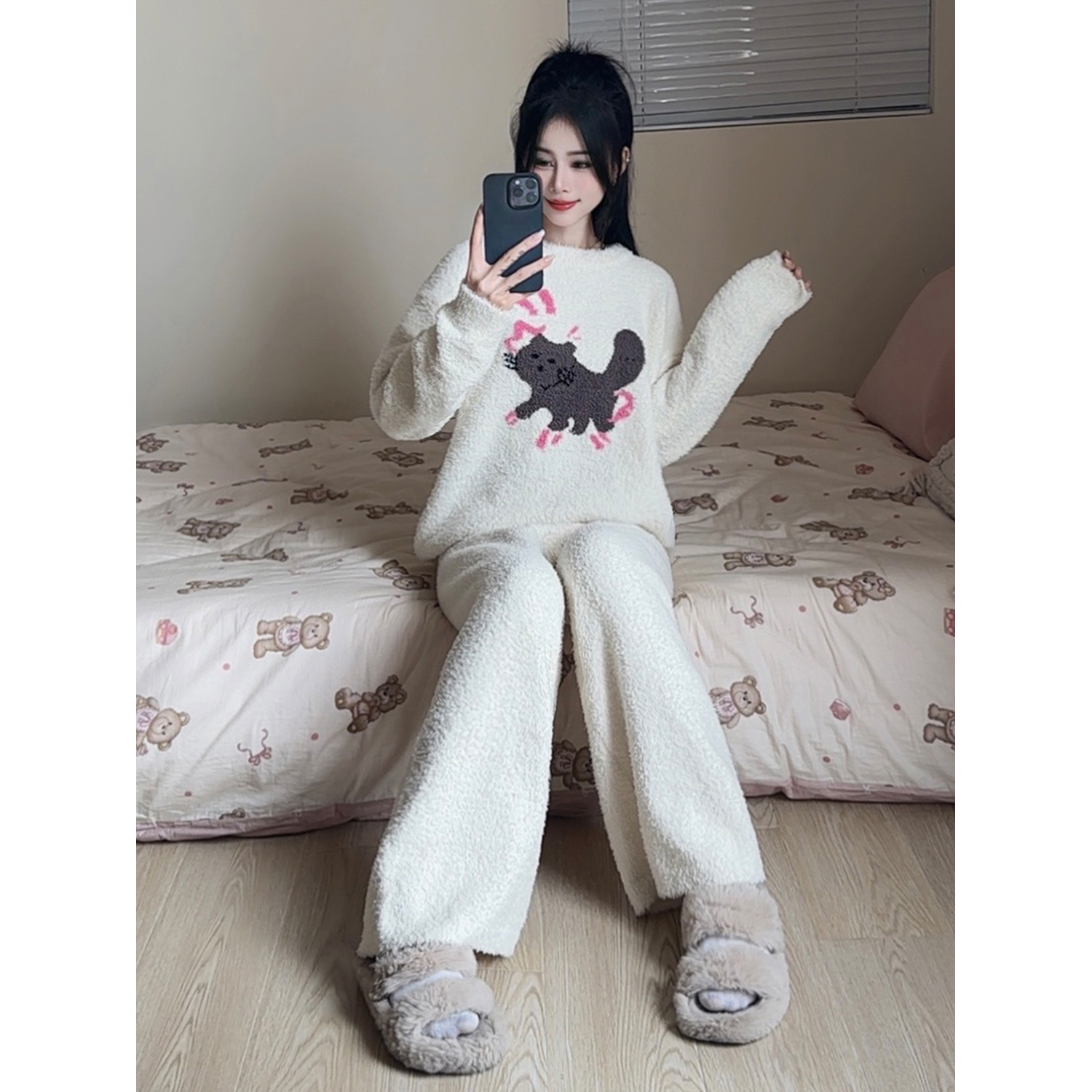 冬日少女可爱小猫半边绒睡衣