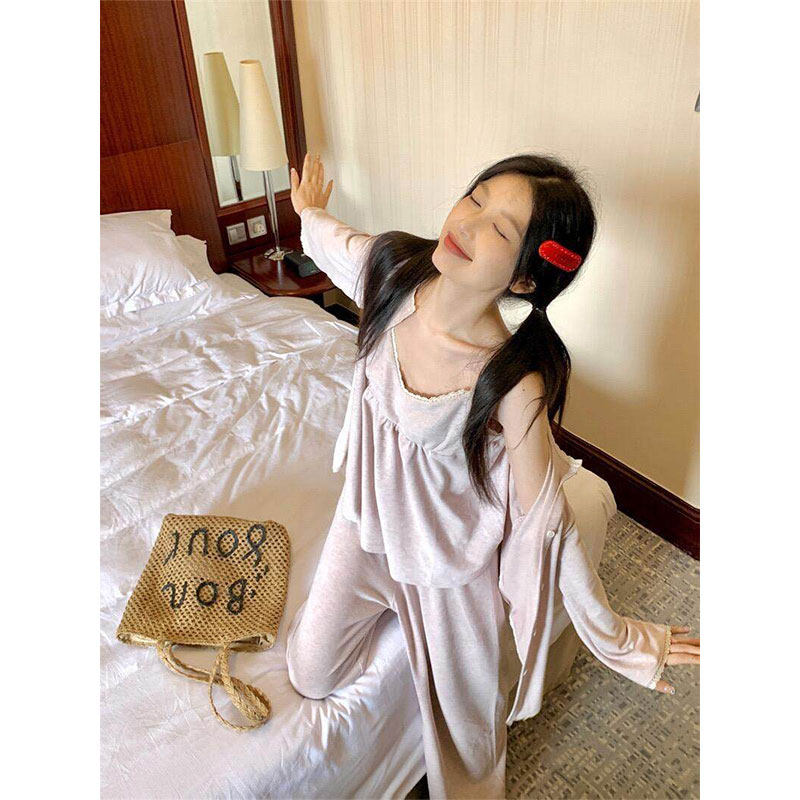 可爱甜美纯欲花边拼接三件套睡衣