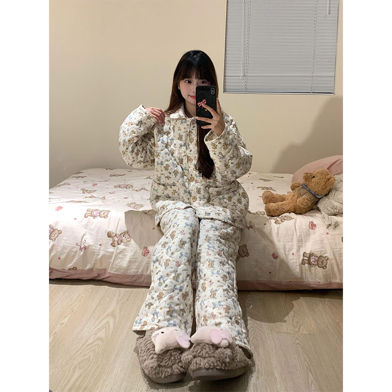 卡通熊印花夹棉睡衣女秋冬新款