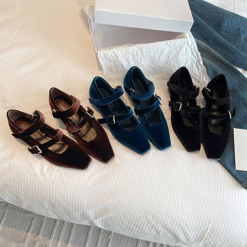 时尚方头浅口双排扣玛丽珍内增高