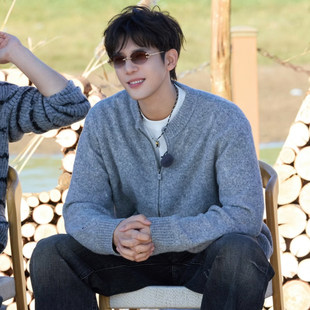 王安宇同款现在就出发灰色针织毛衣美式复古立领开衫外套情侣上衣