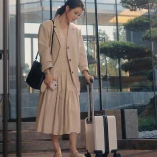 原版短剧在八月盛夏郭宇欣姜南衫同款西装外套西服上衣女衣服潮