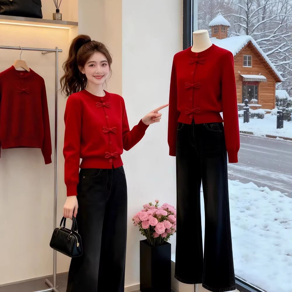 新中式针织衫减龄搭配一整套复古盘扣红色毛衣阔腿牛仔裤两件套装