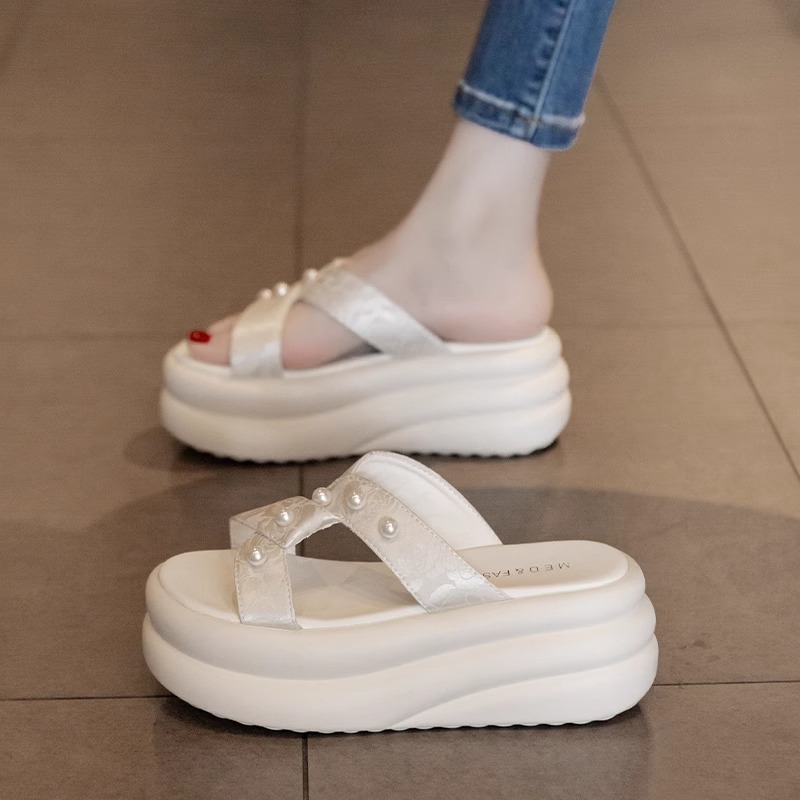 厚底增高凉拖鞋女夏外穿2025新款配裙子小个子海边沙滩一字拖34码