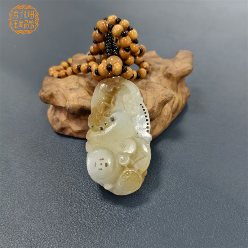 俄料糖白玉福寿如意连年有余挂件吊坠玉质温润油性十足