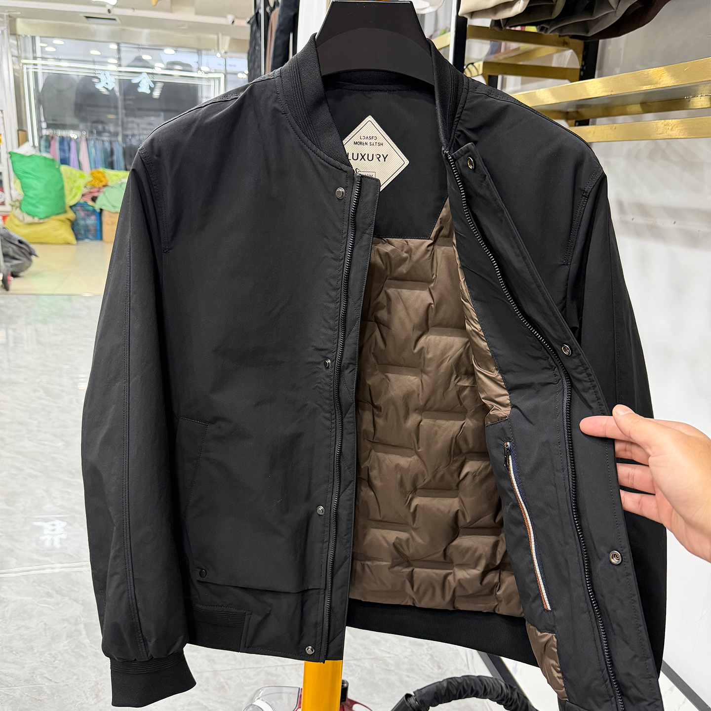 棒球领轻薄85鸭绒男短款羽绒服