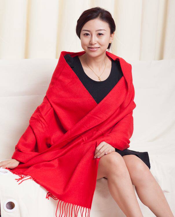 新疆羊毛披肩纯色超大围巾两用超长加厚保暖中国红初煎羊毛绒羊毛