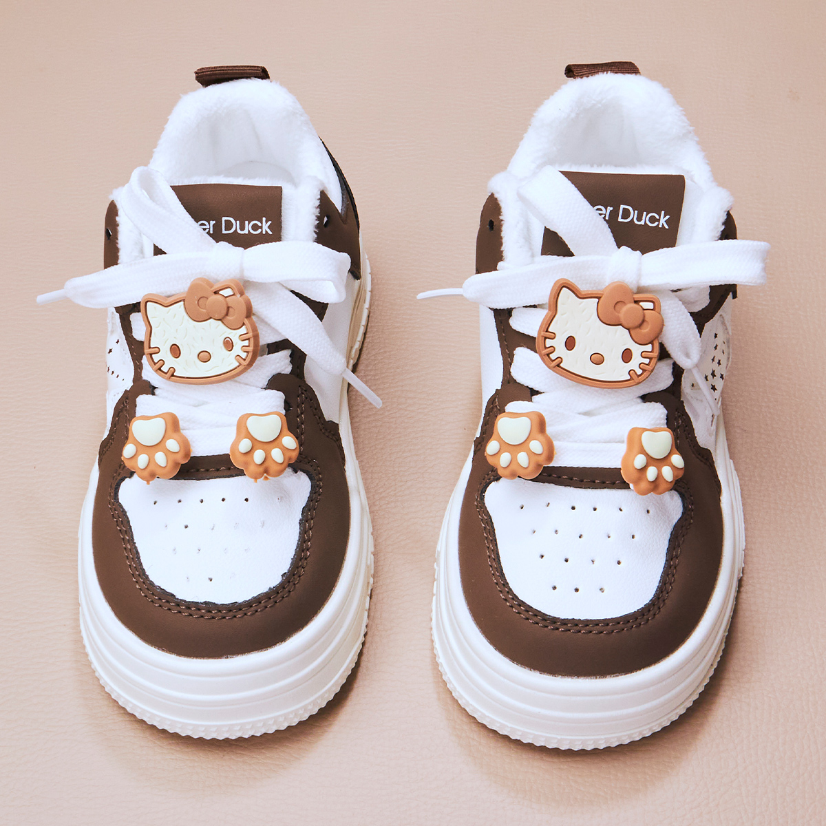 凯蒂猫加绒女童板鞋系带保暖棉鞋2025冬季防滑二棉鞋子儿童运动鞋