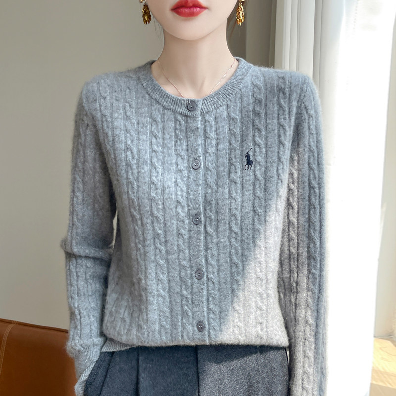 新款精纺开衫女圆领宽松麻花羊毛长袖刺绣外搭羊绒针织外套女