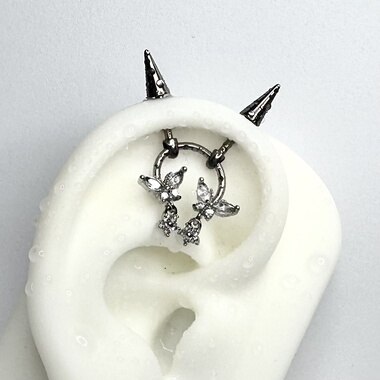 好闪双蝶恶魔钉原创设计钛合金小众朋克亚比千禧恶魔角钉耳轮钉