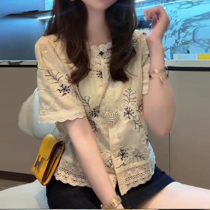 正肩短袖衬衫女2025新款夏季韩里韩气小衫法式独特绝美小上衣服
