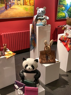 木质白色烤漆展台雕塑摆件展厅展台工艺品陈列橱窗地台产品展览柜