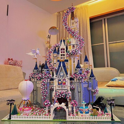 迪士尼公主城堡积木女生高颜樱花束建筑模型系列拼装玩具新年礼物