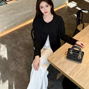 黑色高级感新款上衣女短款蝙蝠袖外套白色宽松休闲裤子两件套装女