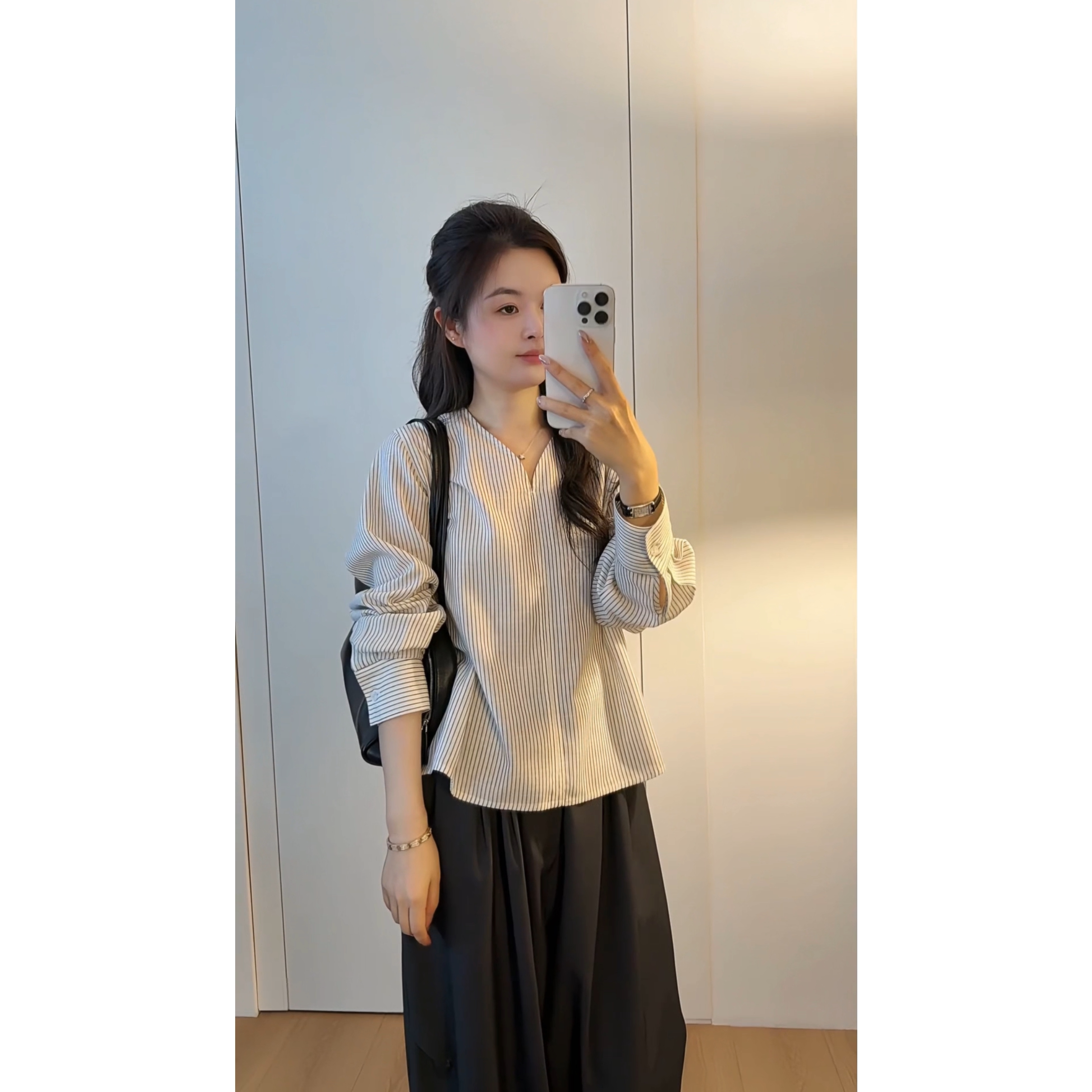 “挚爱条纹”松弛感小众解构色织竹节棉麻小V领气质竖条衬衫女