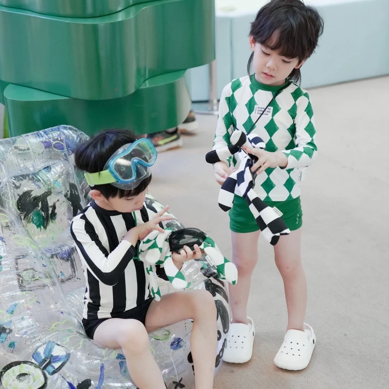 儿童泳衣夏季新款男宝长袖分体防晒中小童泳衣