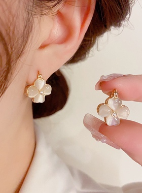 ins高级猫眼石四叶双面耳钉女银耳扣气质简约小香风耳环轻奢耳饰