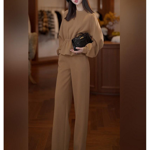 热可可 秋冬季新款时尚气质感休闲显瘦复古花瓶腰卫衣/裤子女套装