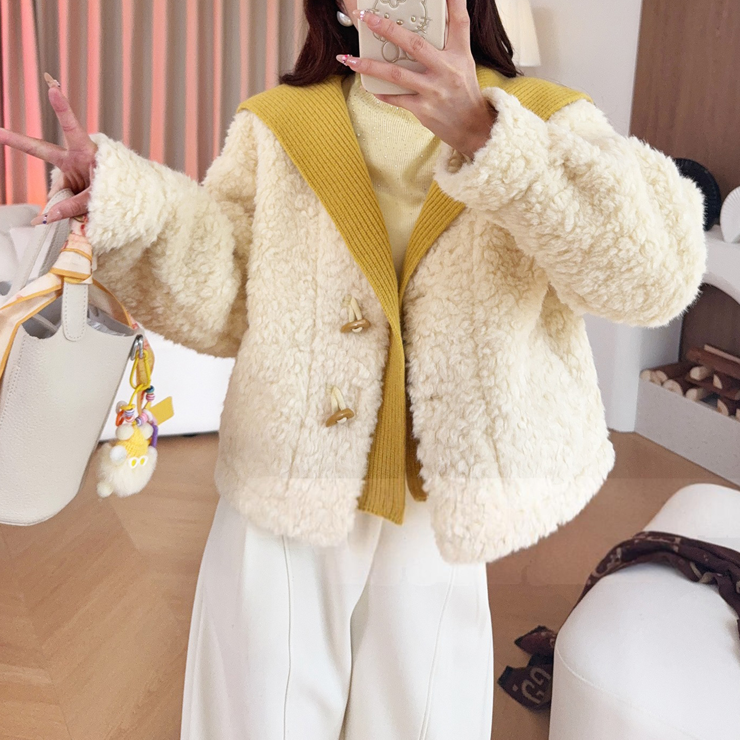 皮毛一体加厚毛毛短款外套女