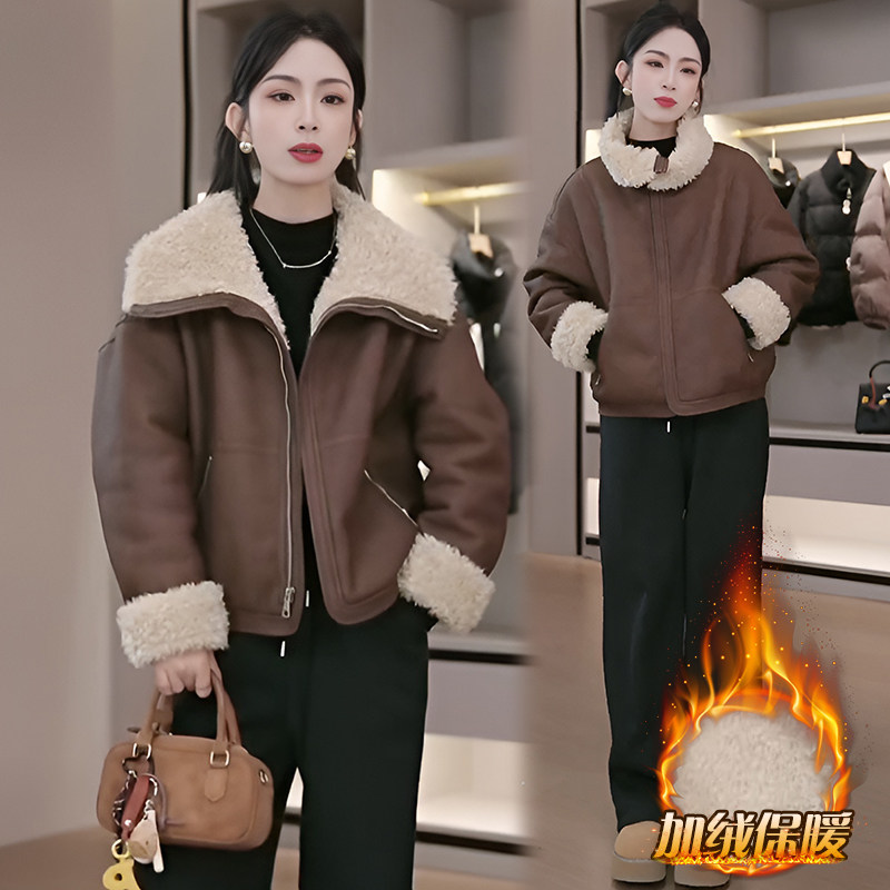 冬季新款妈妈装皮毛一体毛毛外套女减龄气质显瘦翻领加绒保暖上衣