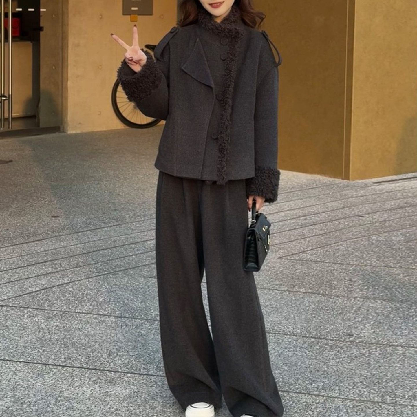 显瘦毛呢大翻领外套阔腿裤两件套