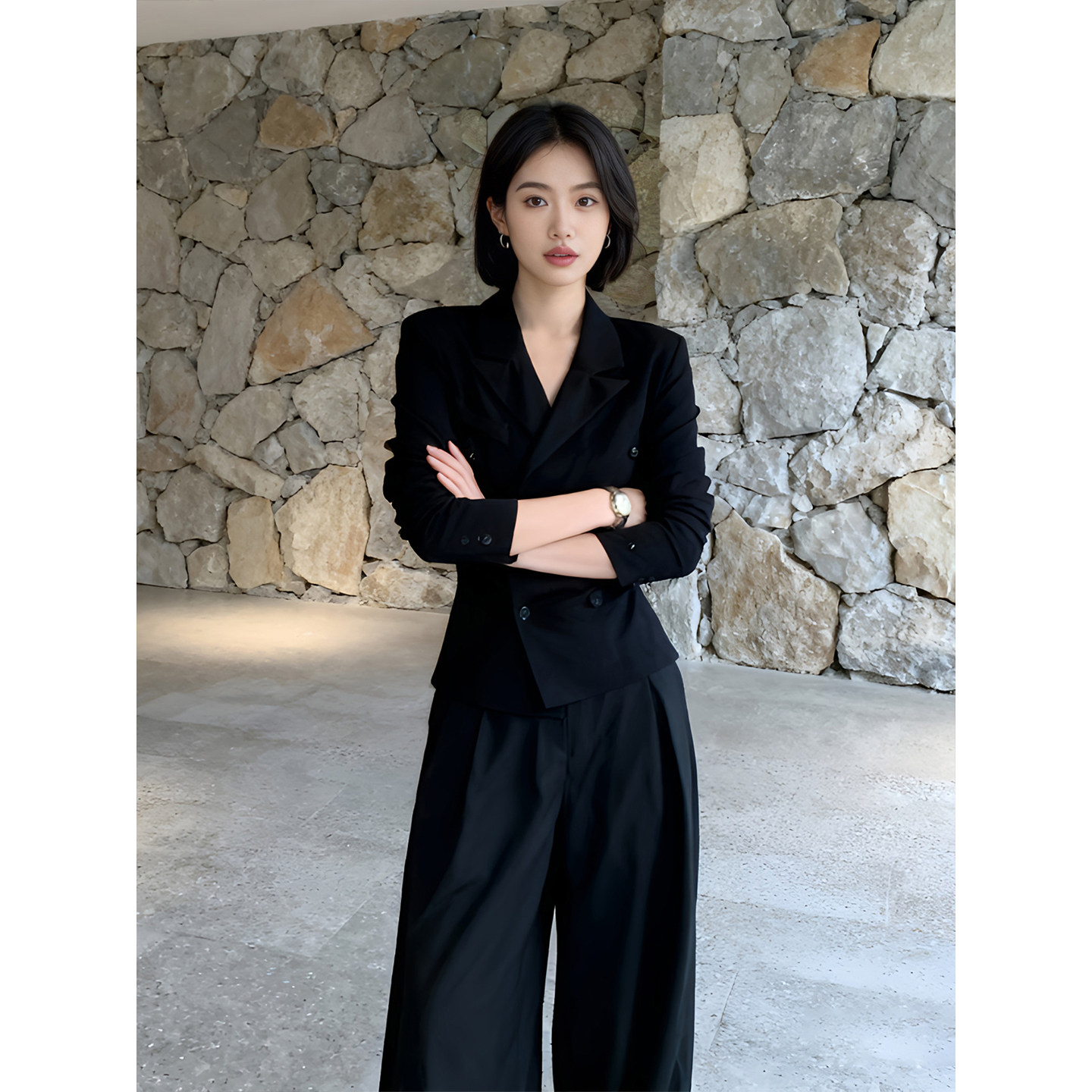 2026春秋新款收腰正肩西装领上衣女设计感小众纯色直筒裤时尚套装