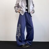 藏青色