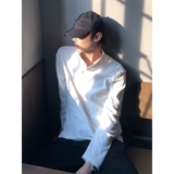 白色