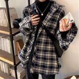 深蓝色