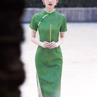 2025新款绿色年轻改良旗袍中式连衣裙少女款式低开衩短袖百搭日常