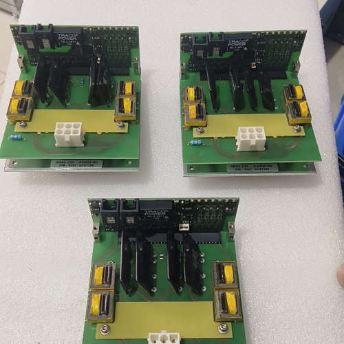 肖根福罗格点胶机设备控制卡，KWS2-H23，有3张，标价是