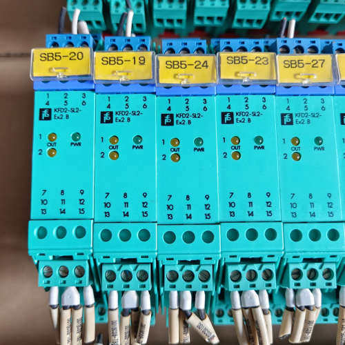 倍加福KFD2-SL2-Ex2.B安全栅，共有一百多个。德国